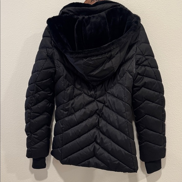 Nautica Women's Black Puffer Jacket - Picture 9 of 11